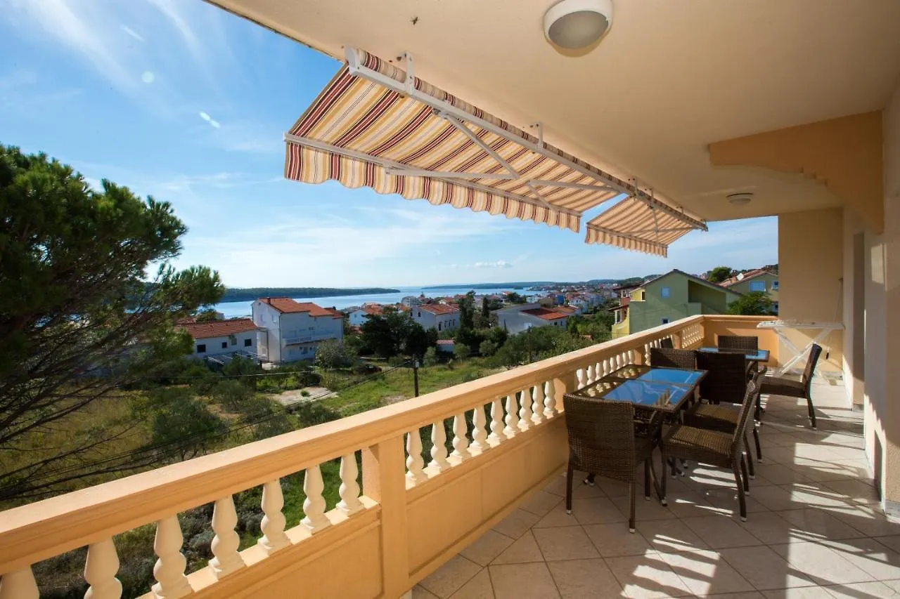 Apartments With A Parking Space Barbat, Rab - 16245 Barbat na Rabu