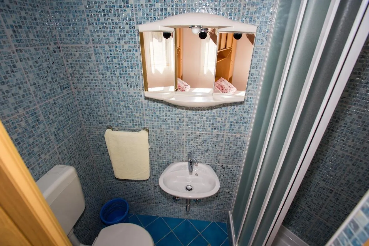 Apartments With A Parking Space Barbat, Rab - 16245 Barbat na Rabu 0*,