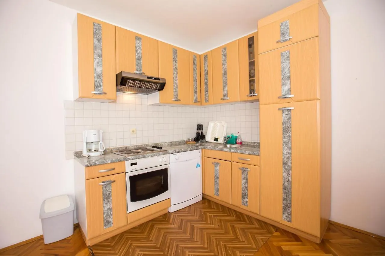 Apartments With A Parking Space Barbat, Rab - 16245  Barbat na Rabu